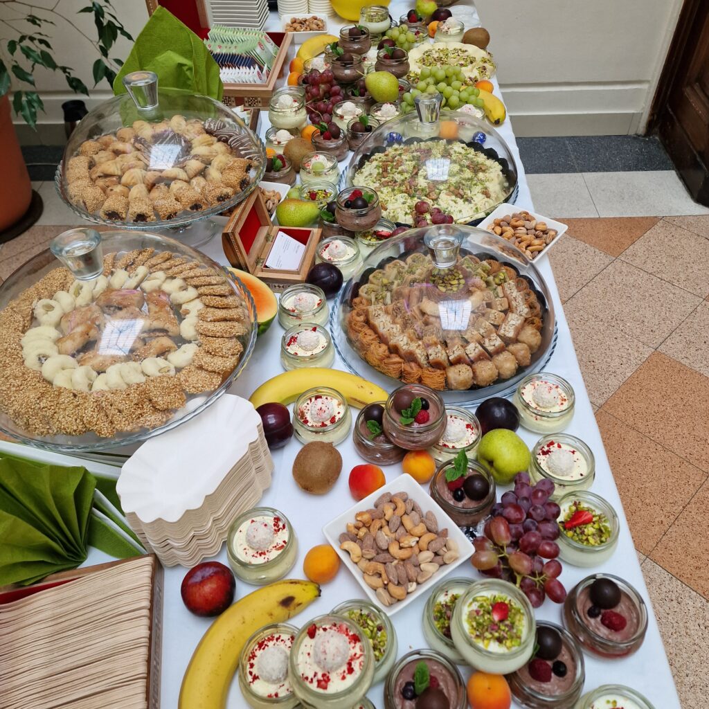 momen catering suess