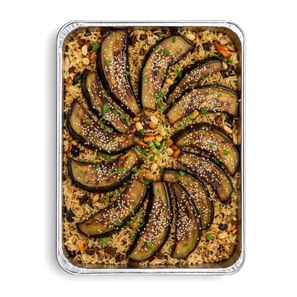 Veganes Maqlube mit Auberginen, Blumenkohl und gewürztem Reis für 5 Personen.